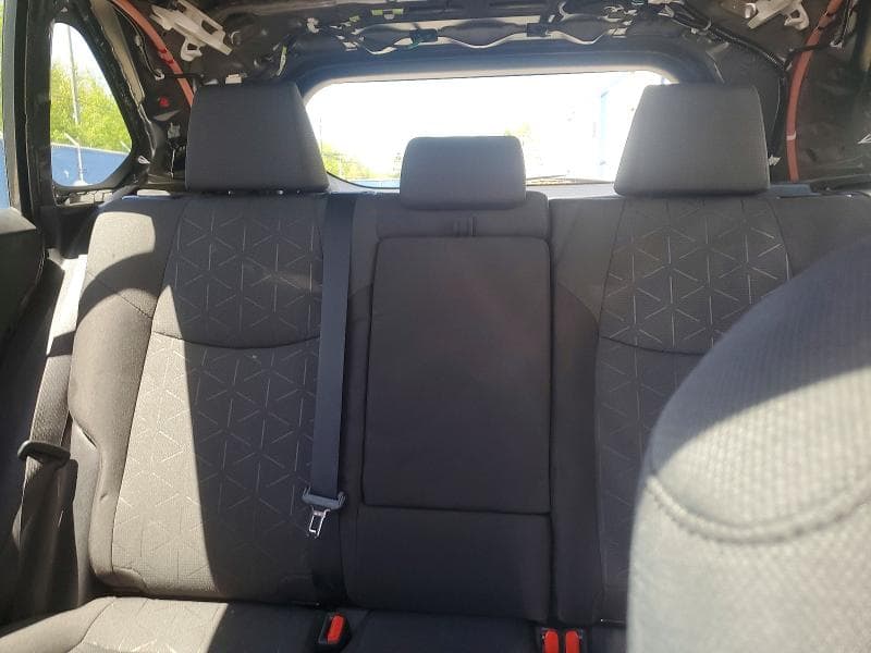 2021 TOYOTA RAV4 XLE XLE 10