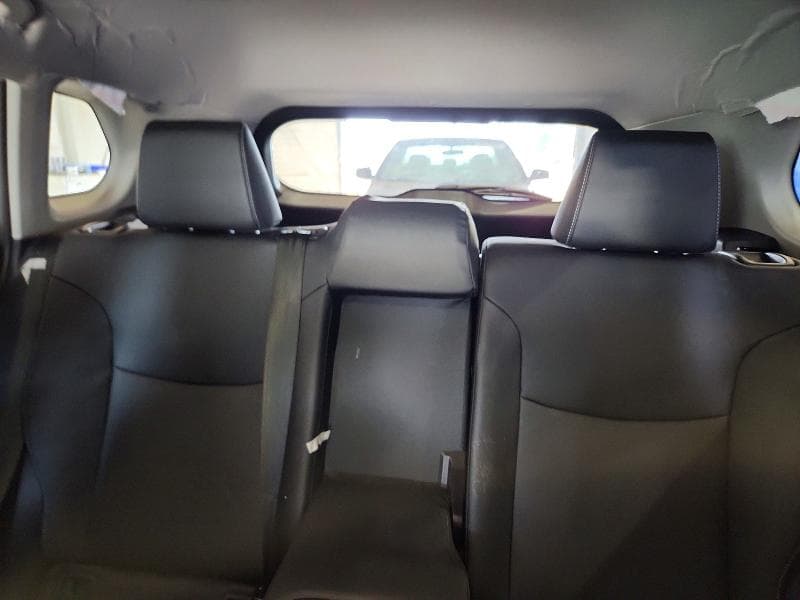 2026 TOYOTA COROLLA CROSS XLE XLE 10