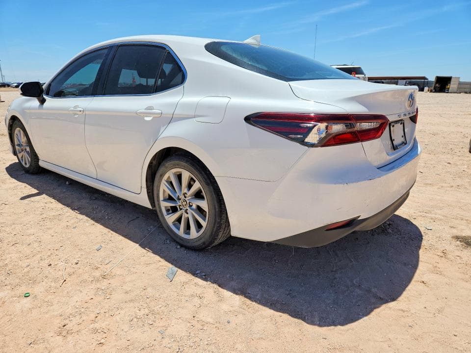 2021 TOYOTA CAMRY LE 2