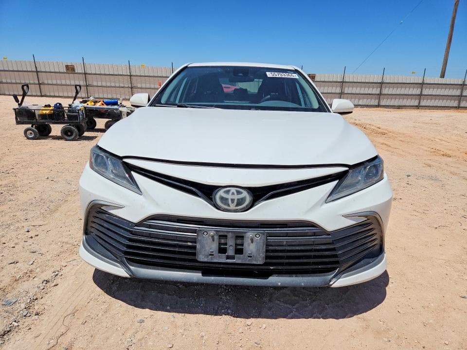 2021 TOYOTA CAMRY LE 5