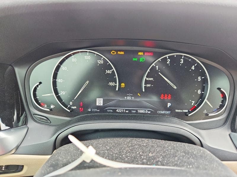 2020 BMW 330I 9