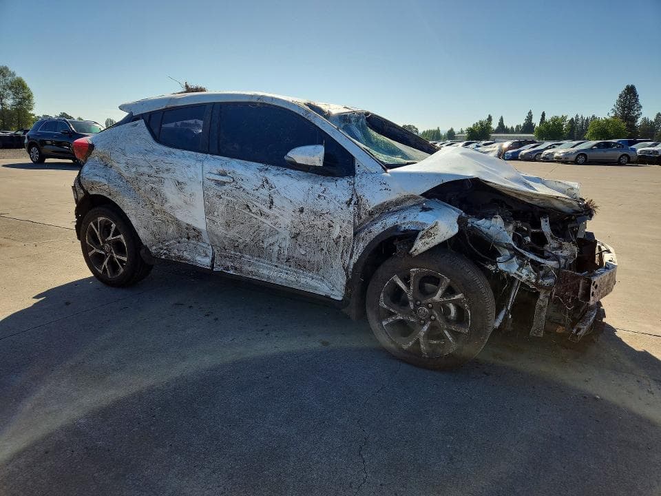 2022 TOYOTA C-HR XLE XLE 4