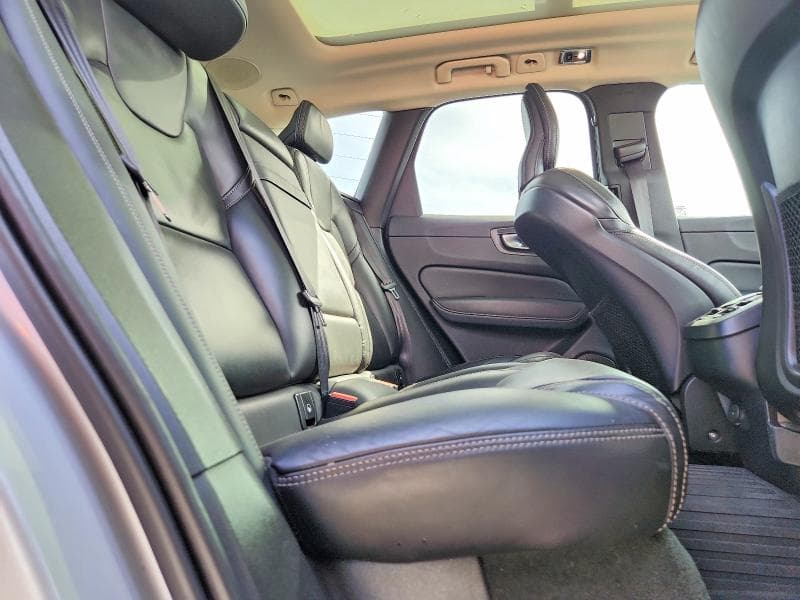 2021 VOLVO XC60 T5 INSCRIPTION 11