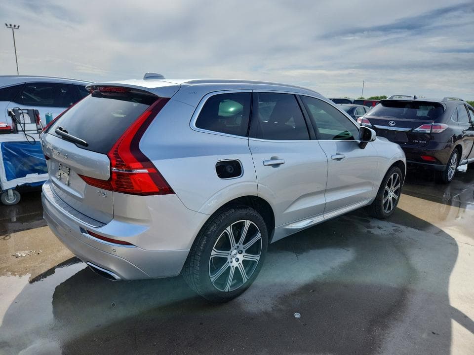 2021 VOLVO XC60 T5 INSCRIPTION 3