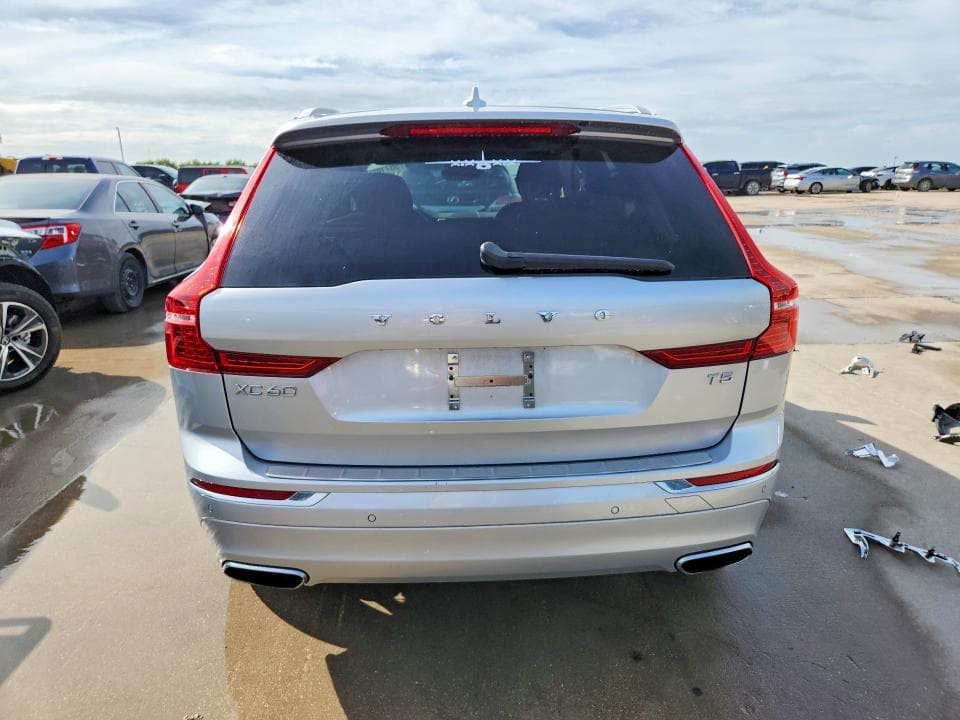 2021 VOLVO XC60 T5 INSCRIPTION 6