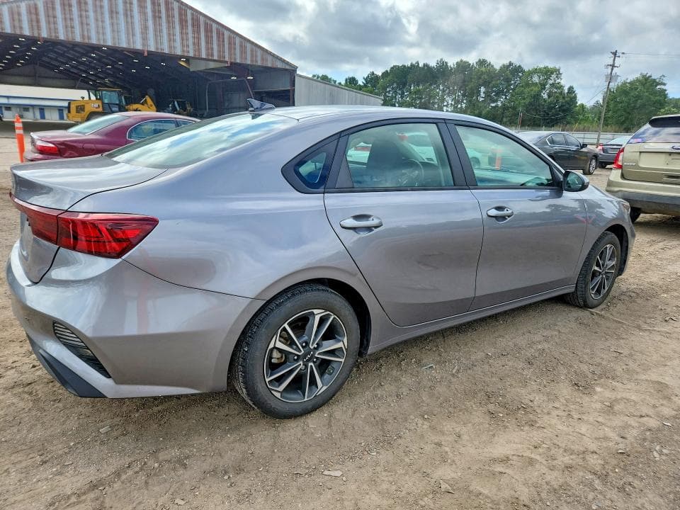 2024 KIA FORTE LXS 3