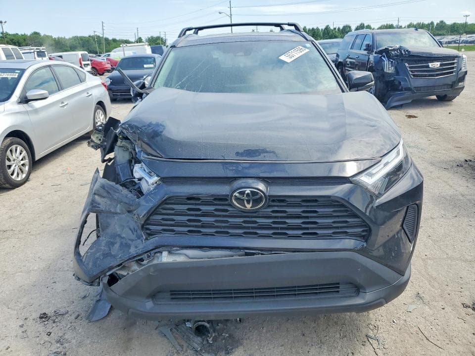 2022 TOYOTA RAV4 XLE 5