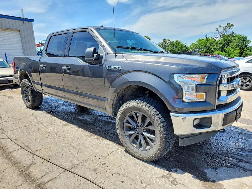 2017 FORD F150 SUPERCREW 4