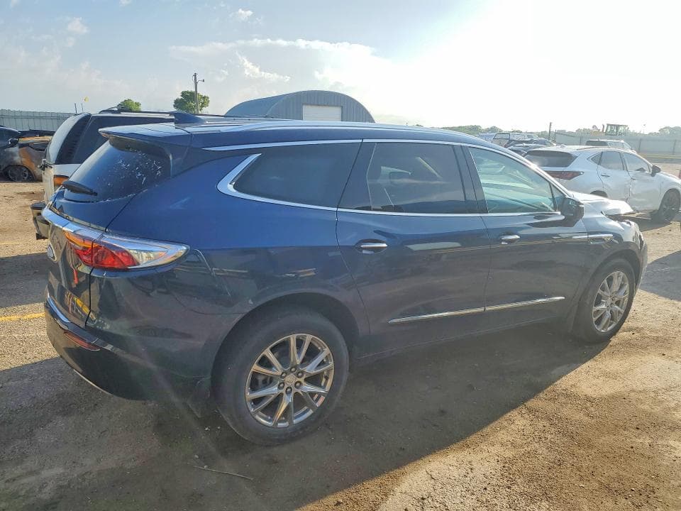 2022 BUICK ENCLAVE ESSENCE 3