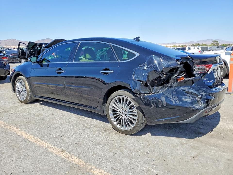 2018 TOYOTA AVALON LIMITED 2
