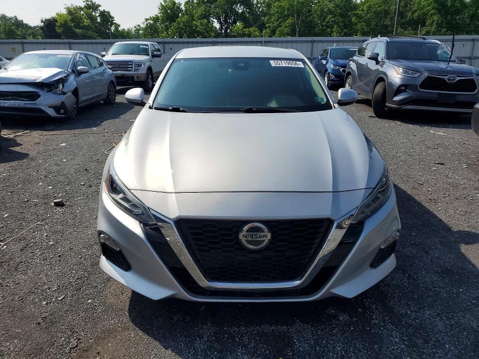 2022 NISSAN ALTIMA SV 5