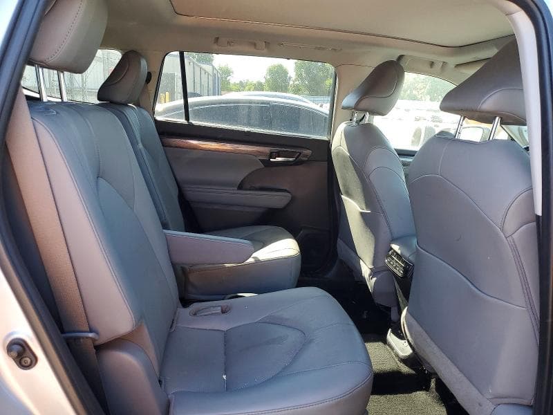 2021 TOYOTA HIGHLANDER HYBRID PLATINUM HYBRID PLATINUM 11