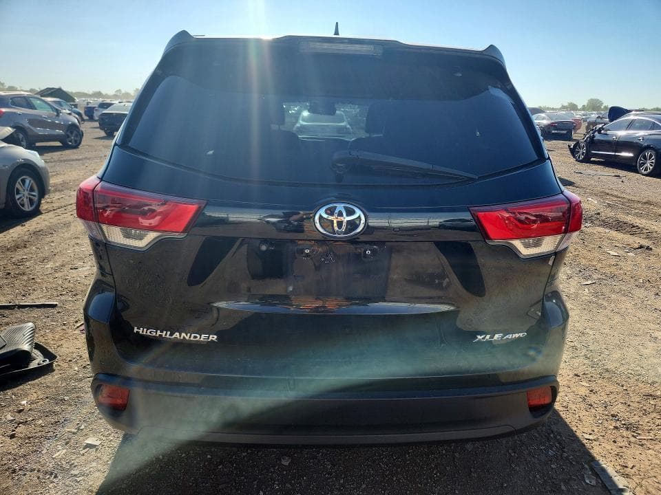 2018 TOYOTA HIGHLANDER XLE XLE 6