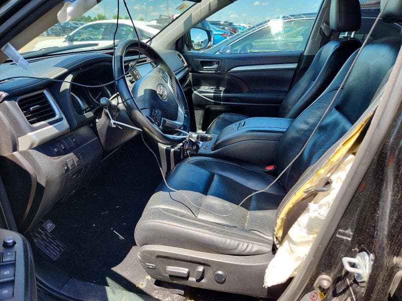 2018 TOYOTA HIGHLANDER XLE XLE 7
