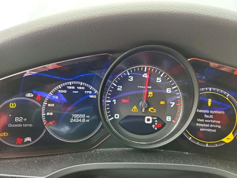 2019 PORSCHE CAYENNE S 9