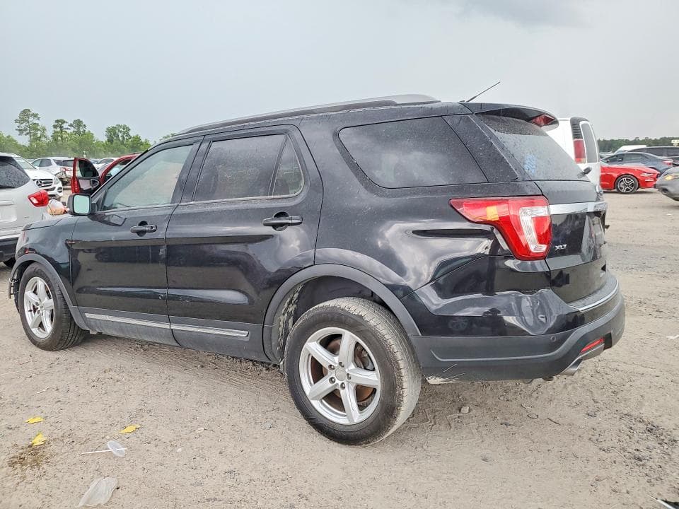 2018 FORD EXPLORER XLT 2