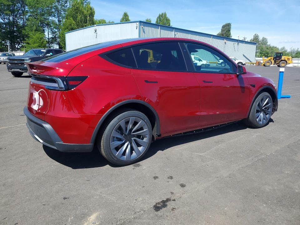 2026 TESLA MODEL Y 3