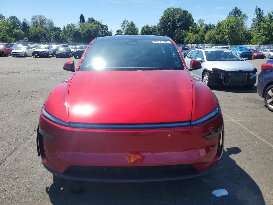 2026 TESLA MODEL Y 5