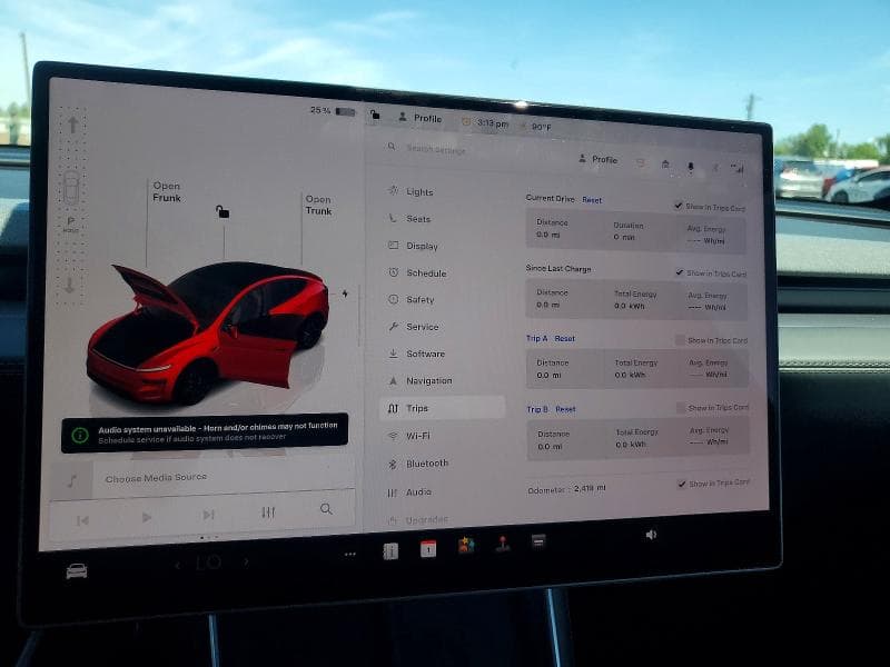 2026 TESLA MODEL Y 9