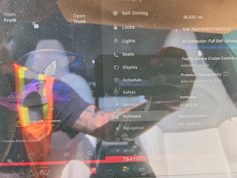 2026 TESLA MODEL Y 9