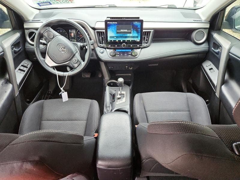 2018 TOYOTA RAV4 XLE XLE 8