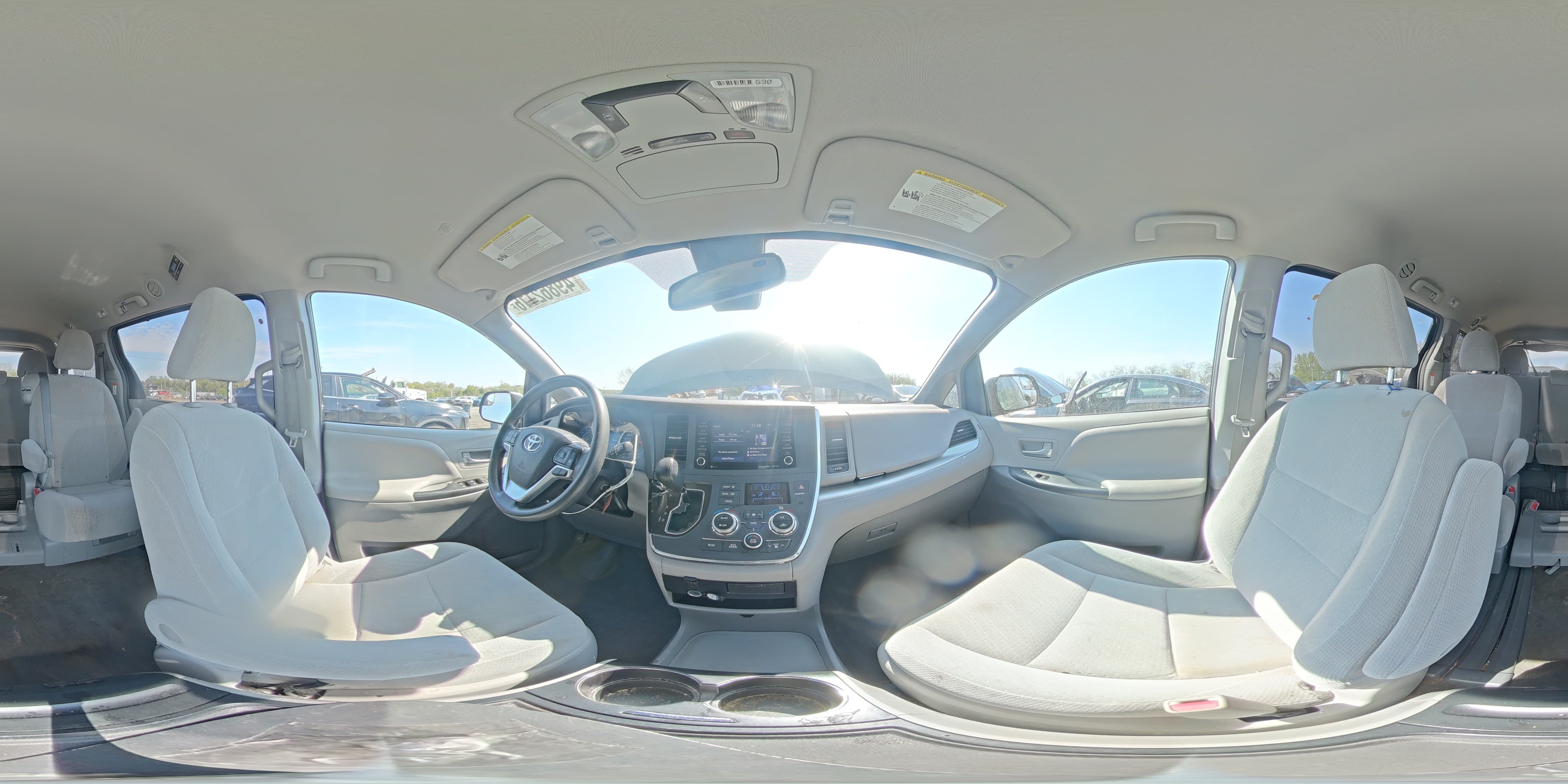 2019 TOYOTA SIENNA LE LE 15