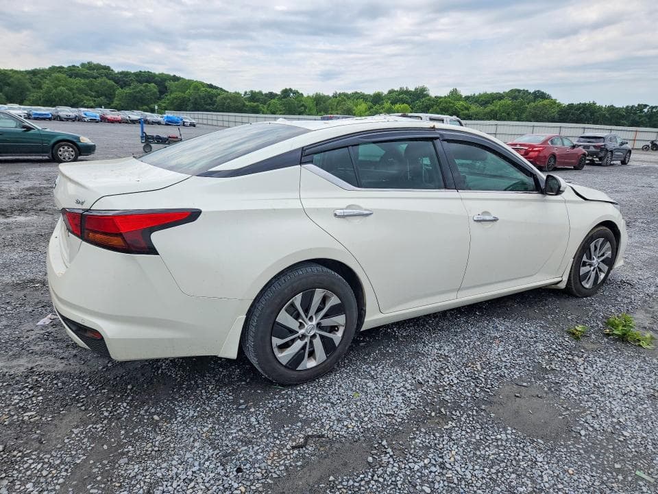 2020 NISSAN ALTIMA SV SV 3