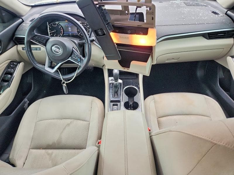 2020 NISSAN ALTIMA SV SV 8