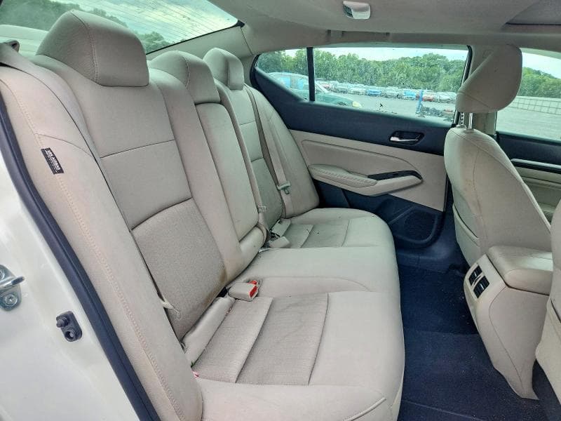 2020 NISSAN ALTIMA SV SV 10