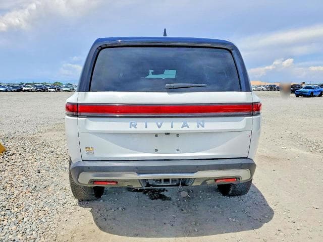 2024 RIVIAN R1S ADVENTURE 6