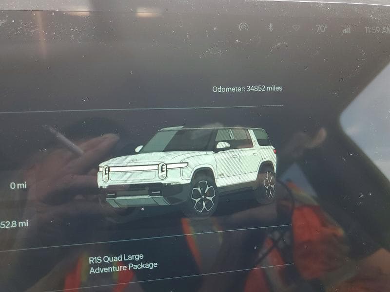 2024 RIVIAN R1S ADVENTURE 9