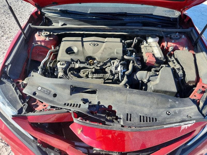 2019 TOYOTA CAMRY SE 11