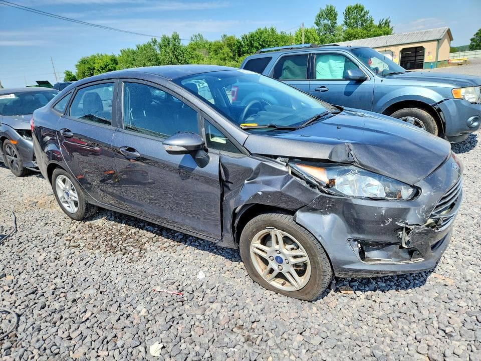2017 FORD FIESTA SE 4