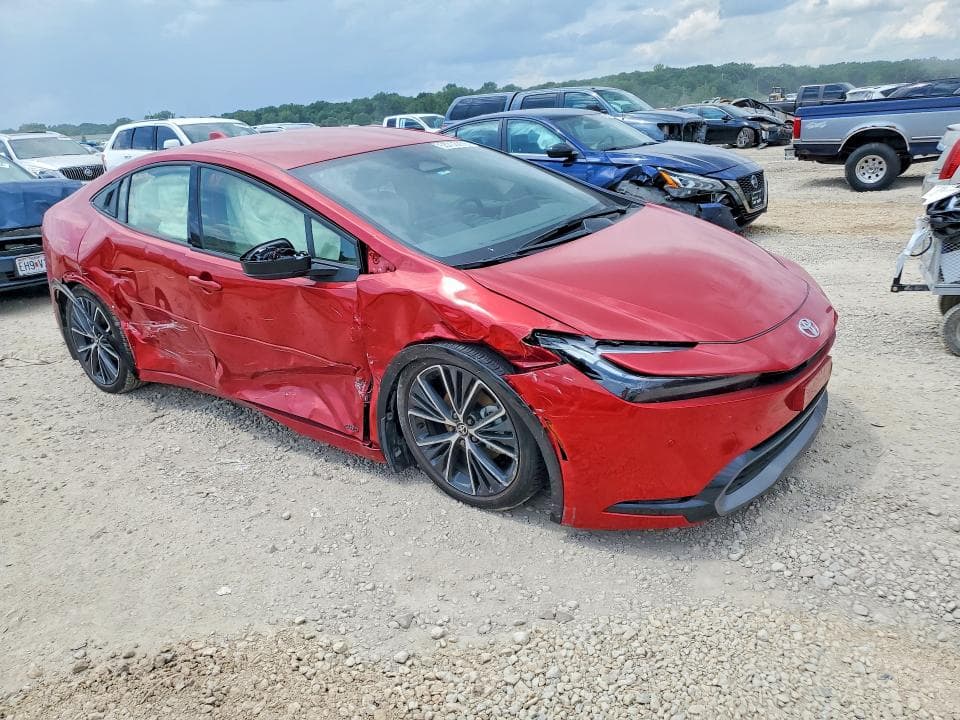 2025 TOYOTA PRIUS XLE 4