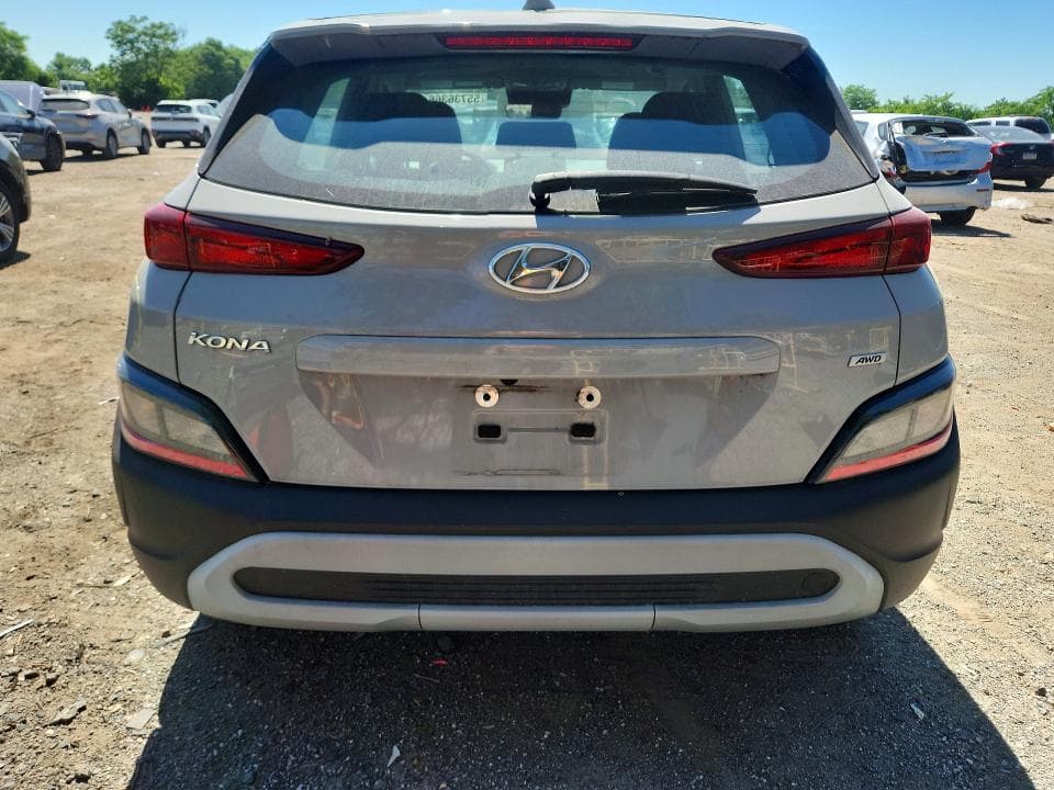 2022 HYUNDAI KONA SE 6