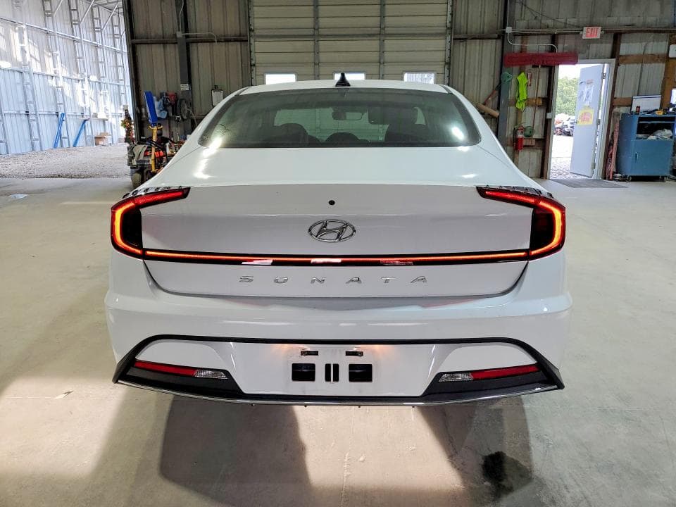 2022 HYUNDAI SONATA SE SE 6