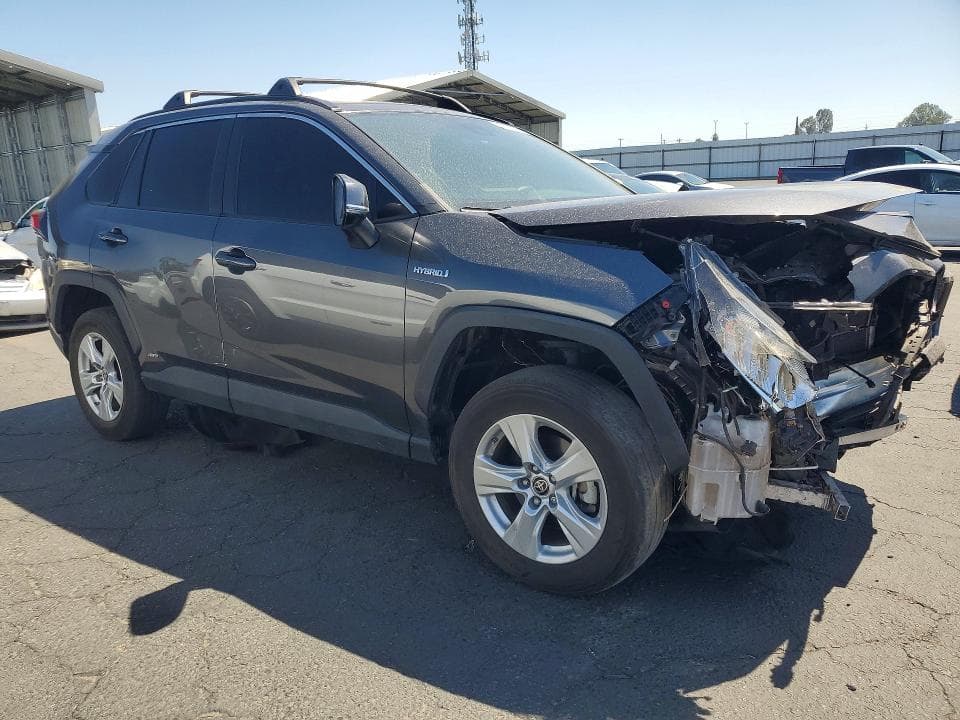 2021 TOYOTA RAV4 LE 4