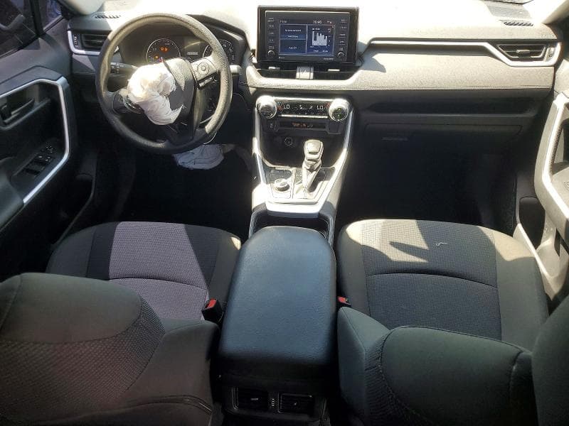 2021 TOYOTA RAV4 LE 8