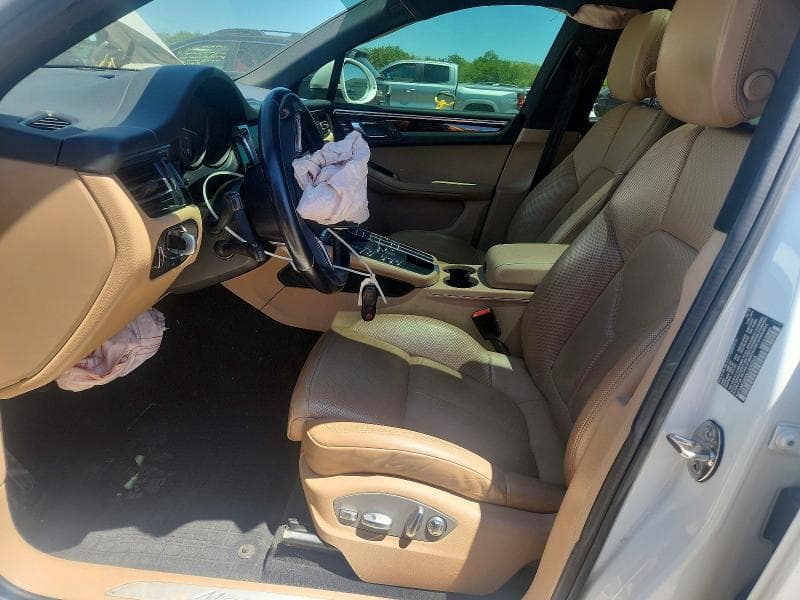 2020 PORSCHE MACAN S 7