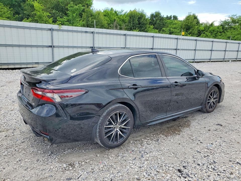 2022 TOYOTA CAMRY SE SE 3