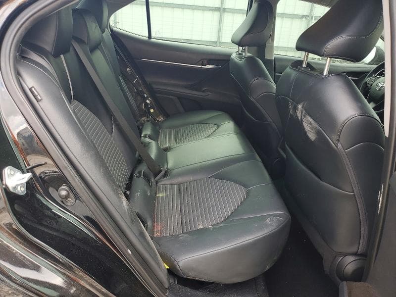 2022 TOYOTA CAMRY SE SE 10