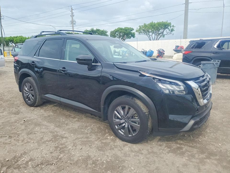 2025 NISSAN PATHFINDER SV 4