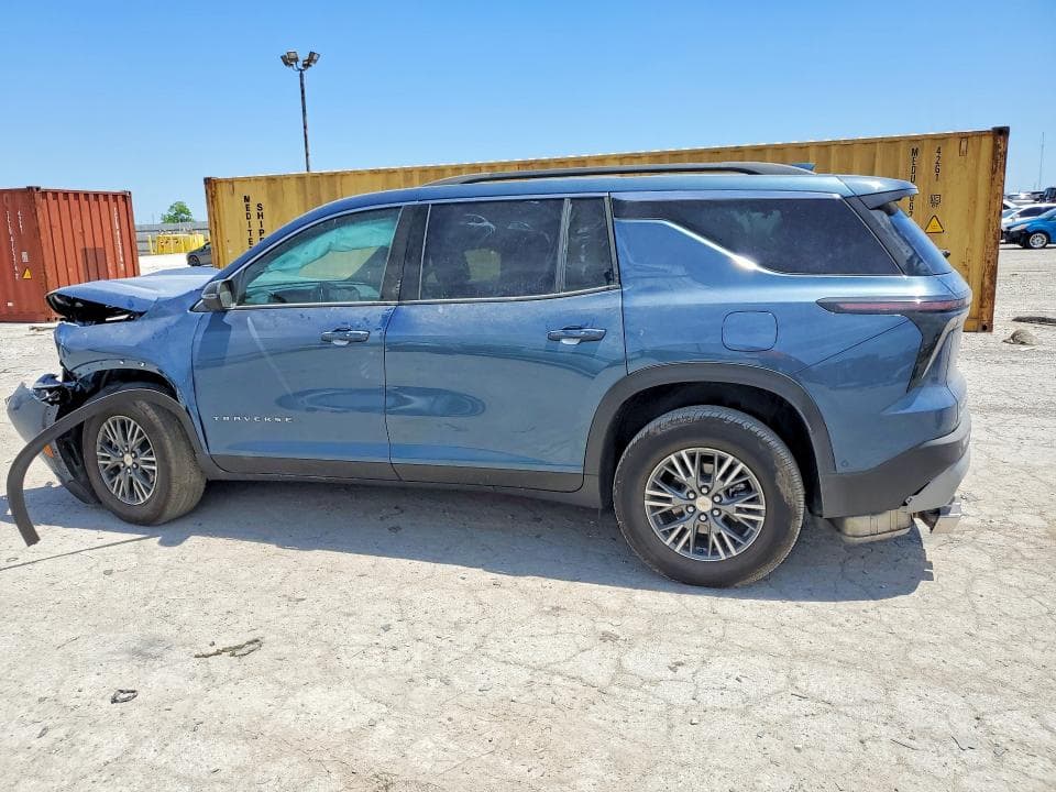 2026 CHEVROLET TRAVERSE LT 2