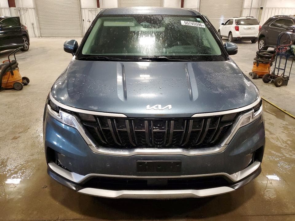 2022 KIA CARNIVAL EX 5