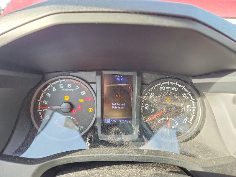 2019 TOYOTA TACOMA SR 9