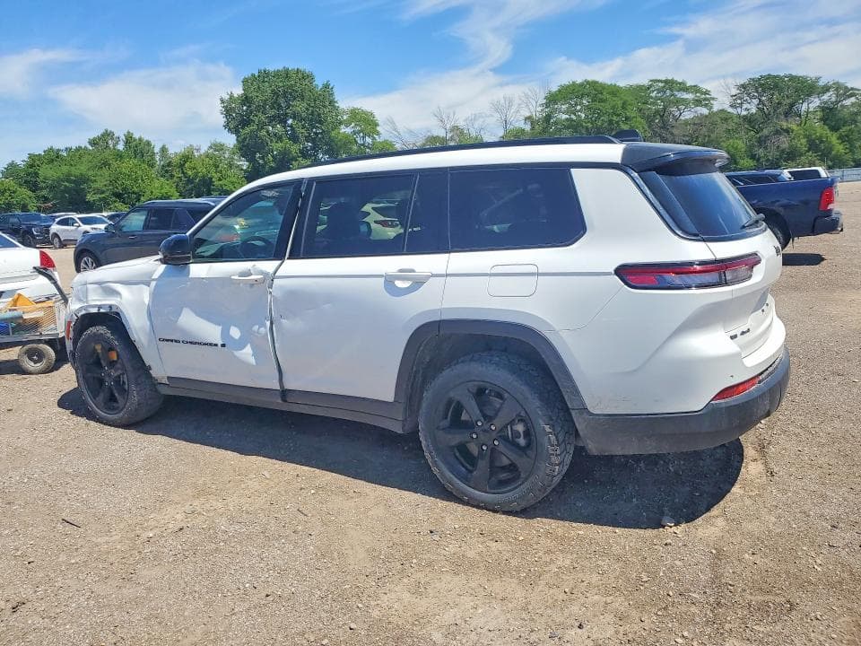 2021 JEEP GRAND CHEROKEE L LAREDO 2