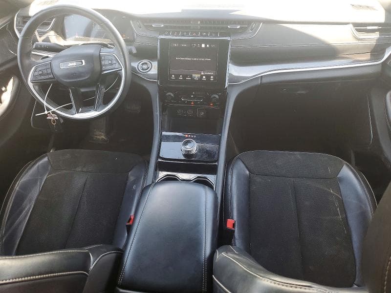 2021 JEEP GRAND CHEROKEE L LAREDO 8