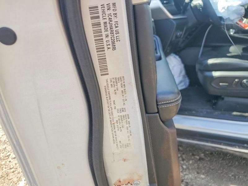 2026 JEEP GRAND CHEROKEE BASE/LAREDO 13