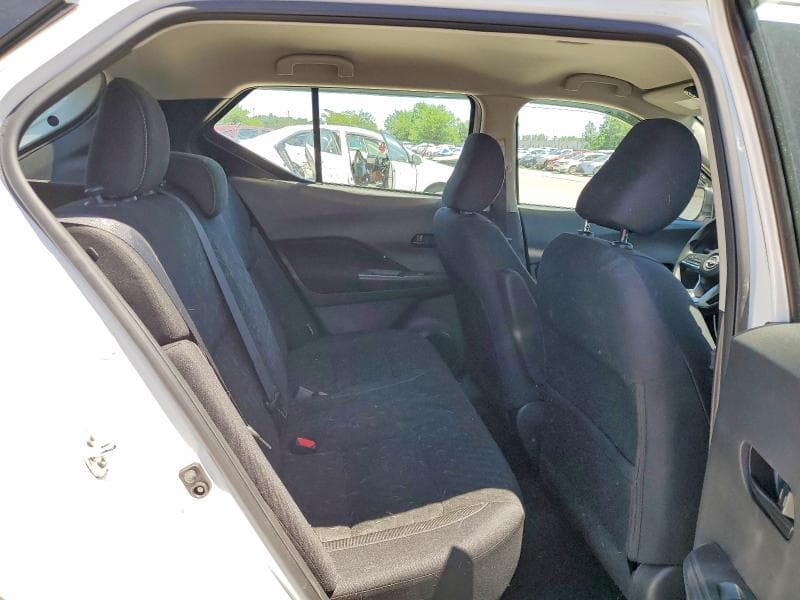 2022 NISSAN KICKS S 11