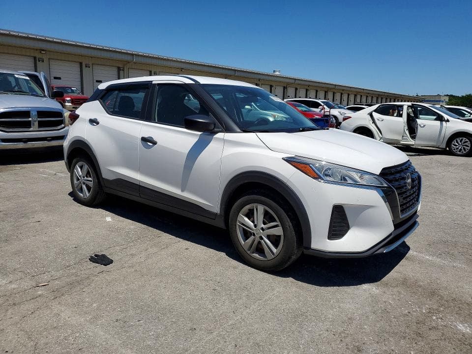 2022 NISSAN KICKS S 4